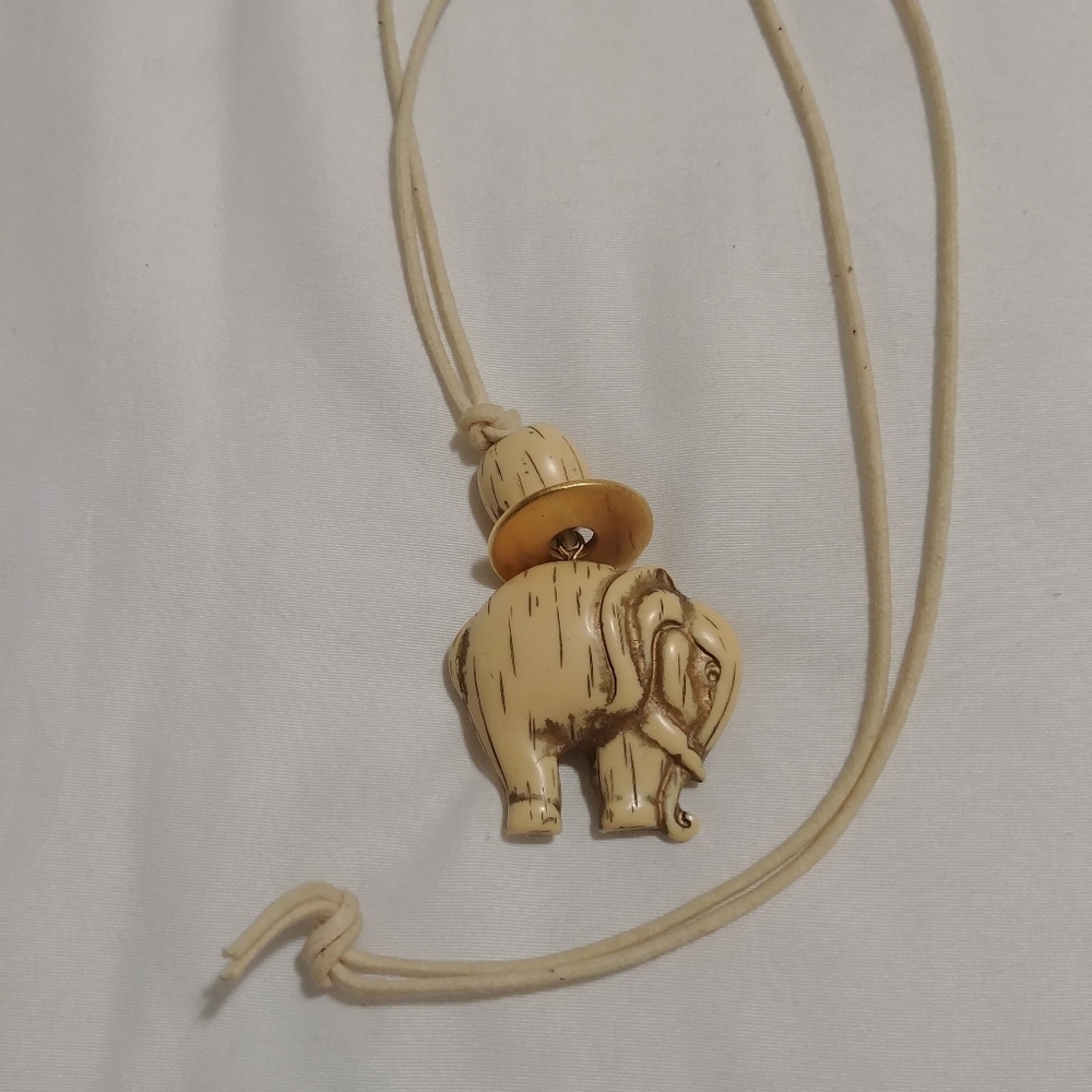 Neck jewllery